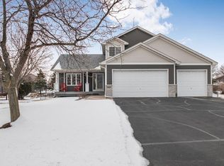 9807 Chestnut Ave N, Brooklyn Park, MN 55443