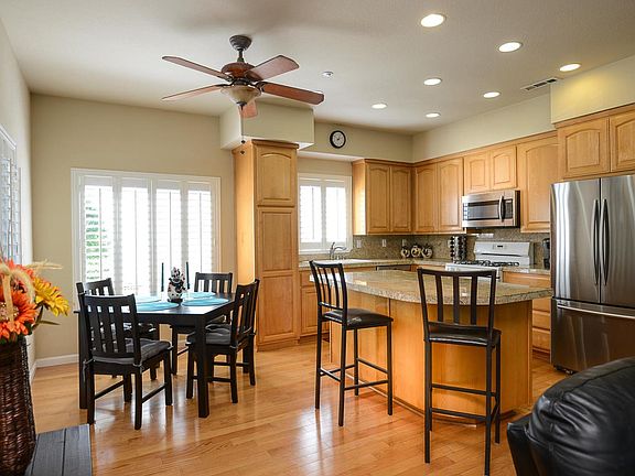 5th image of 297 Tradewinds Dr APT 101
