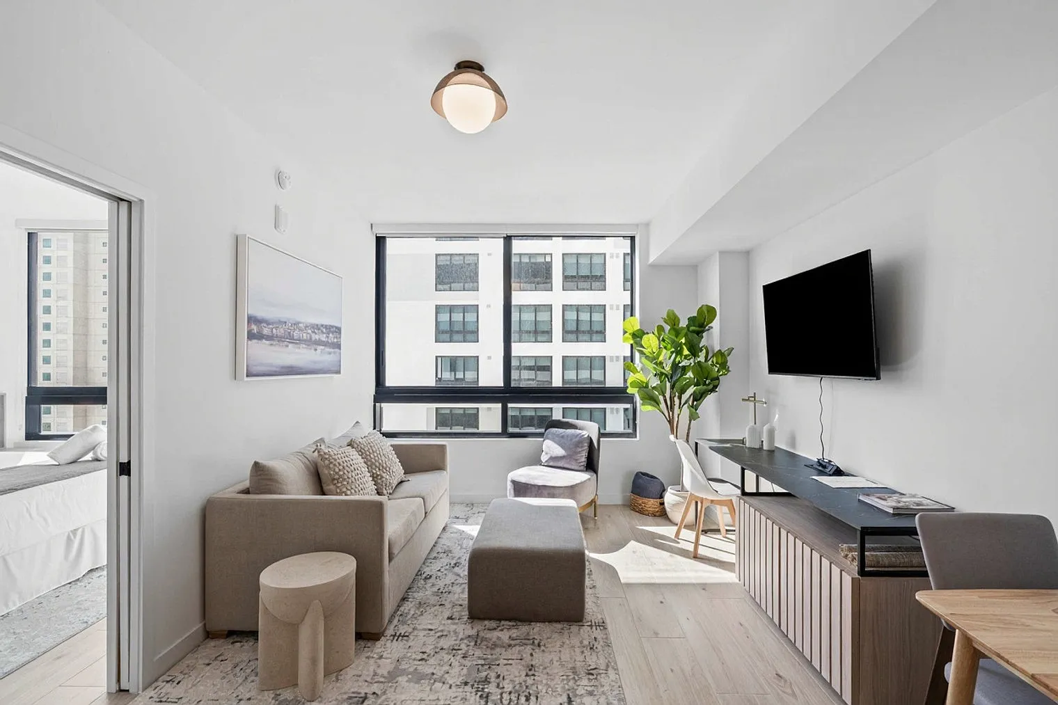 1 bed, 1.0 bath, 613 sqft, $3,485 — Photo 1