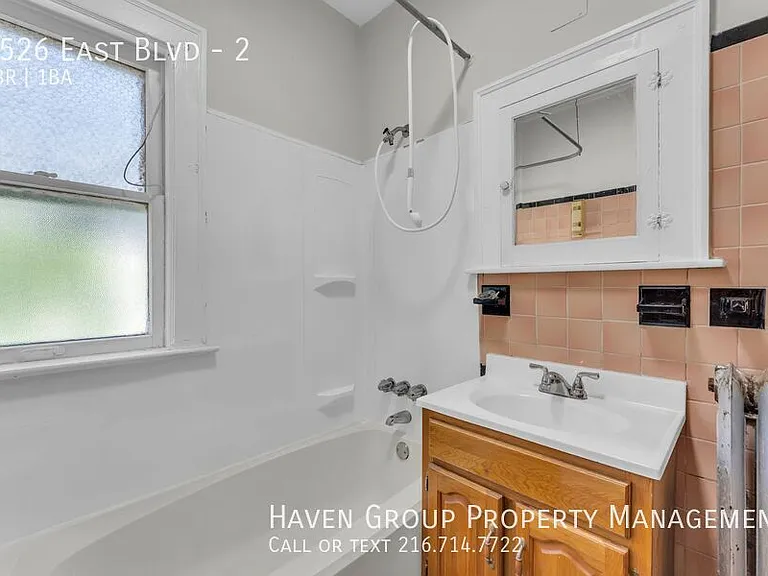 3526 East Blvd #2 — Photo 16