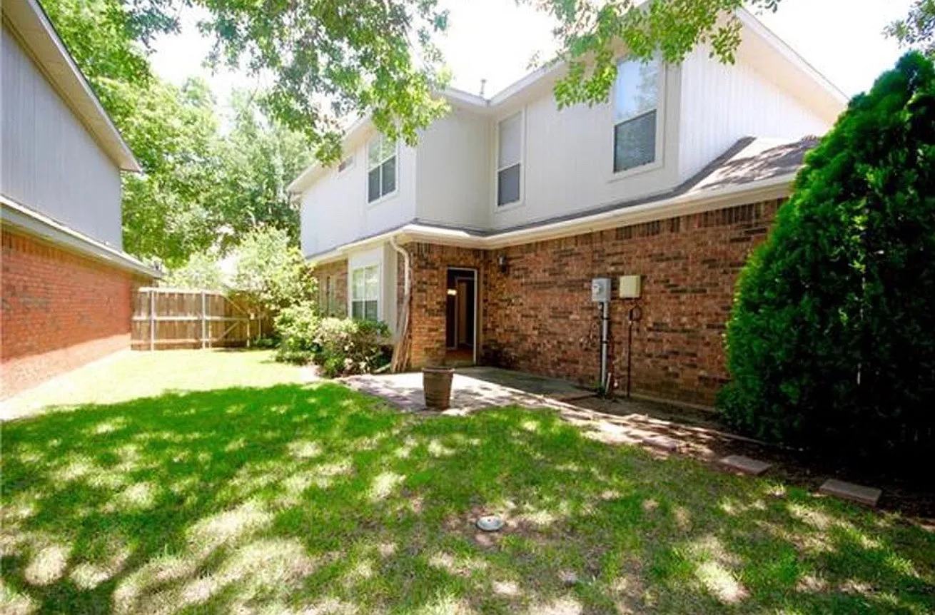 3 bed, 1741 sqft, $3,000 — Photo 2