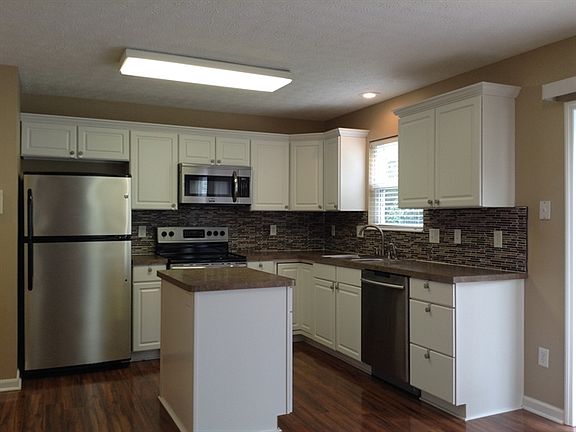 2nd image of 6505 Semmes Ln