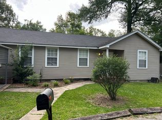 810 Mercury Ln, Greenwood, MS 38930