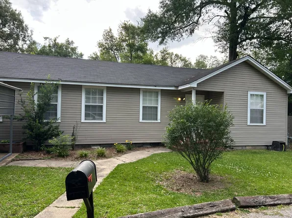 810 Mercury Ln, Greenwood, MS 38930