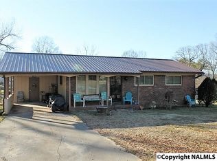 26 5th Ave, Valley Head, AL 35989