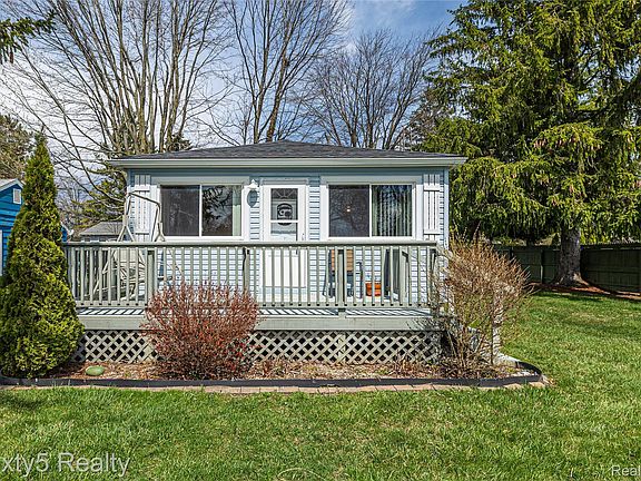 2nd image of 7523 Beechwood Rd