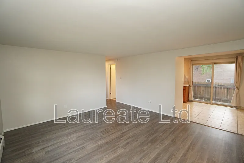 2 bed, 1.0 bath, 750 sqft, $1,250 — Photo 2