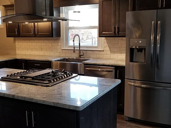 4th image of 180 Chatham St