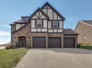 1005 Waterstone Dr, Lebanon, TN 37090