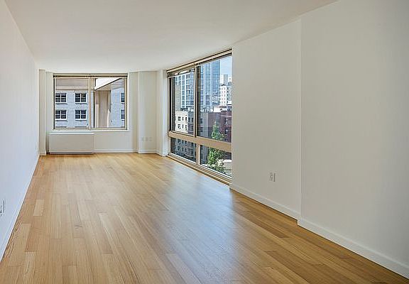 4th image of 260 W 54th St APT 29G