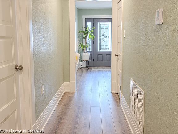 3rd image of 418 S 19th St