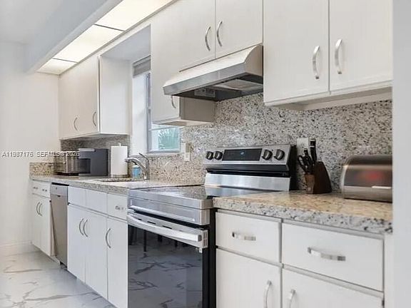 5th image of 1501 Cayman Way APT A4
