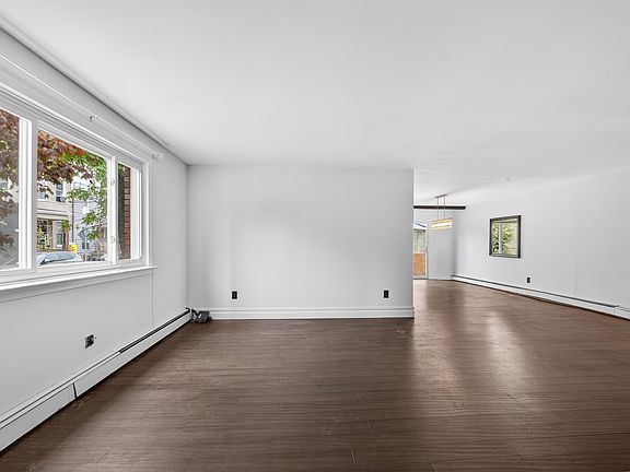 4th image of 1001 New York Ave #1