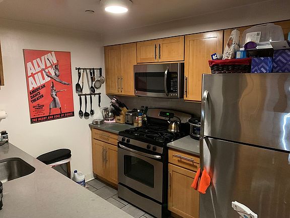 5th image of 700 Brook Ave APT 2L