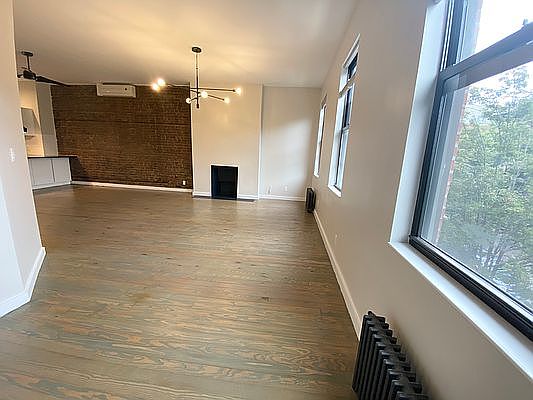 2nd image of 7 E 129th St APT 2