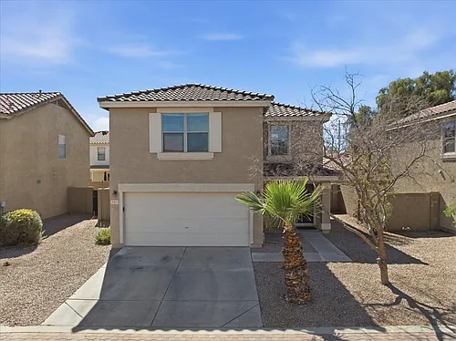 2413 E Hazeltine Way Photo 1