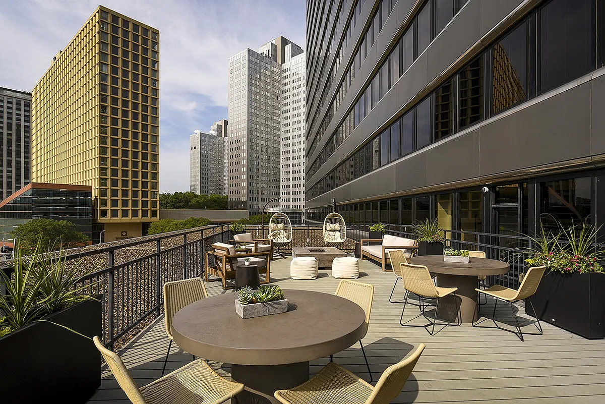 Outdoor Resident Terrace - Apartments at River View