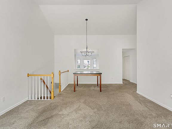 3rd image of 75 Katherine Court