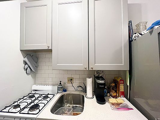 2nd image of 128 Thompson St APT 11