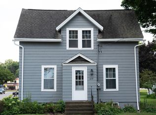 619 E Wells St, Durand, WI 54736