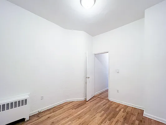 Rented by Compass | media 21