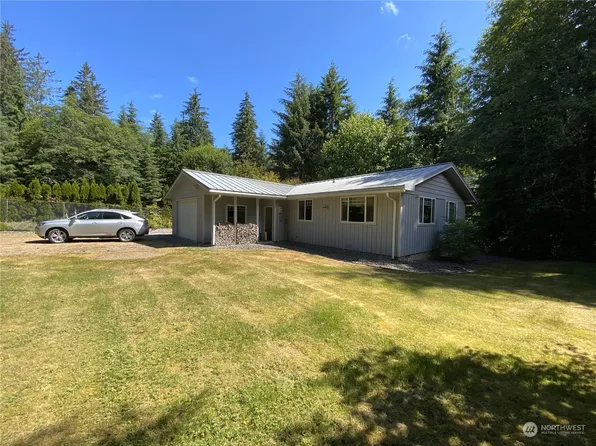 404 Steelhead Avenue, Forks, WA 98331