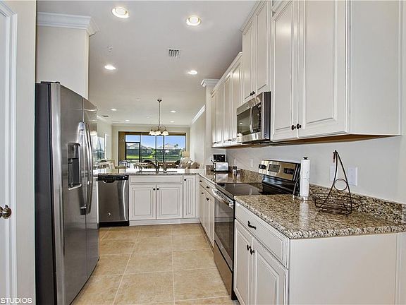2nd image of 9440 Benvenuto Ct