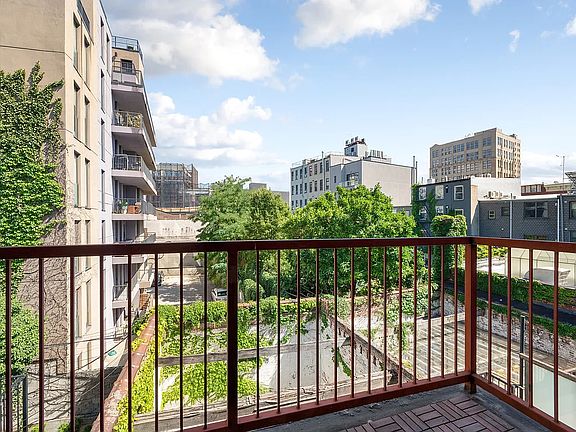 4th image of 235 Kent Ave APT 4B
