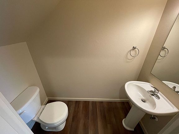 5th image of 400-468 S Catron St #460
