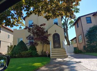 246 Bayview Ave, Merrick, NY 11566