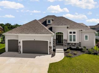 2055 NW Obrien Rd, Lees Summit, MO 64081