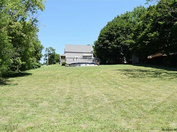 4th image of 37 Woodlawn Ct
