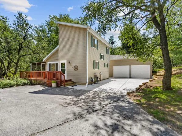 N7474 Mariner Hills CIRCLE, Elkhorn, WI 53121
