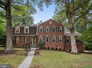 12210 Lake James Dr, Herndon, VA 20171