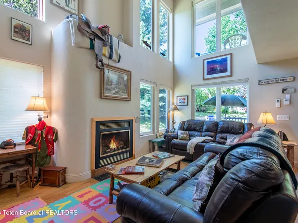 482 Shadowbrook Ln #6, Driggs, ID 83422