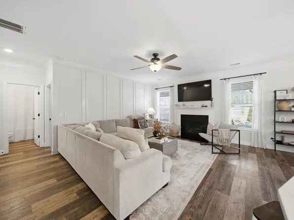317 Autumn Pond Dr, Blythewood, SC 29016