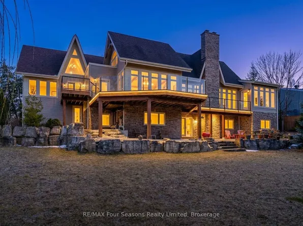 147 Lakeshore Rd E, The Blue Mountains, ON L9Y 0M9