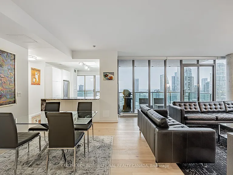 33 Lombard St #4301 — Photo 9