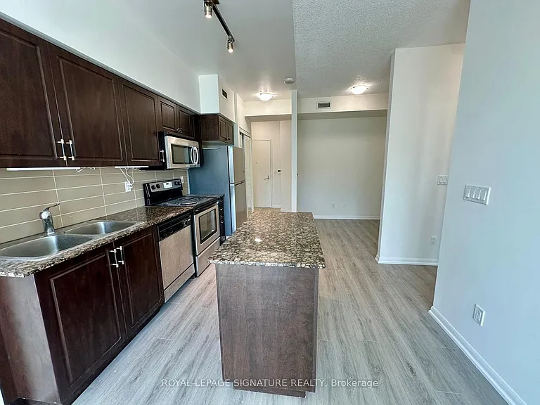 215 Fort York Blvd #3709 — Photo 6