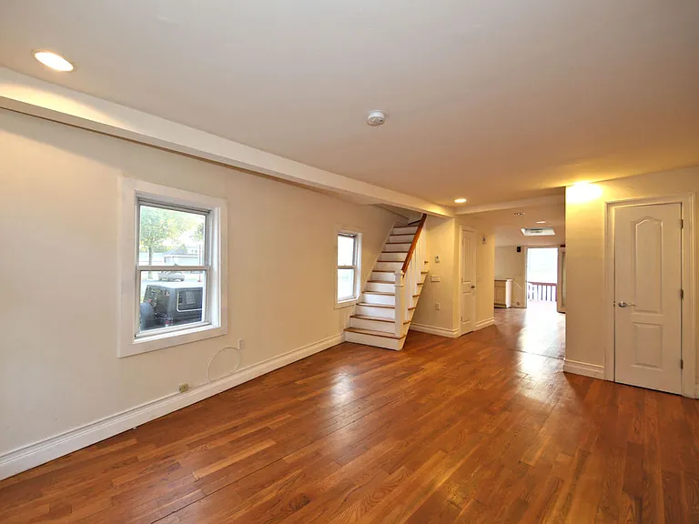 632 Milton Rd — Photo 4