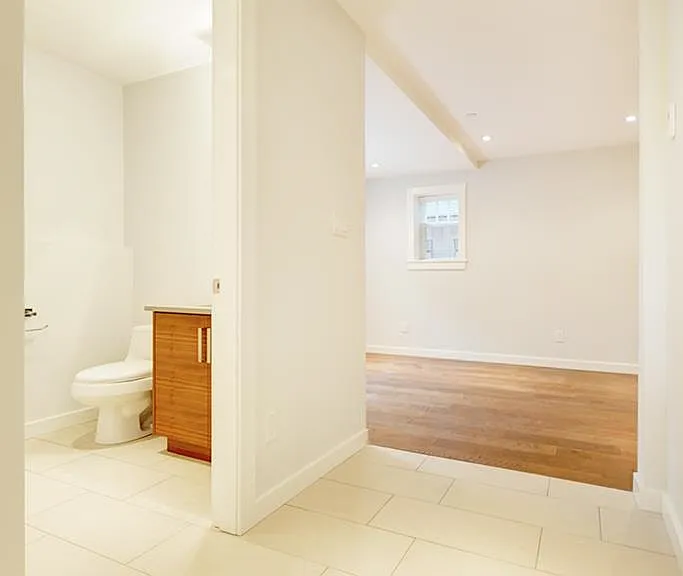 1130 E 14th Ave #2 — Photo 16