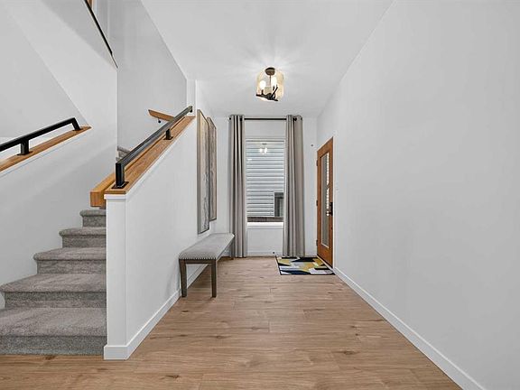 5th image of 4372 N Fairmont Gate S