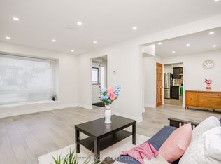 15 Heatherside Ct, Brampton, ON L6S 1N9