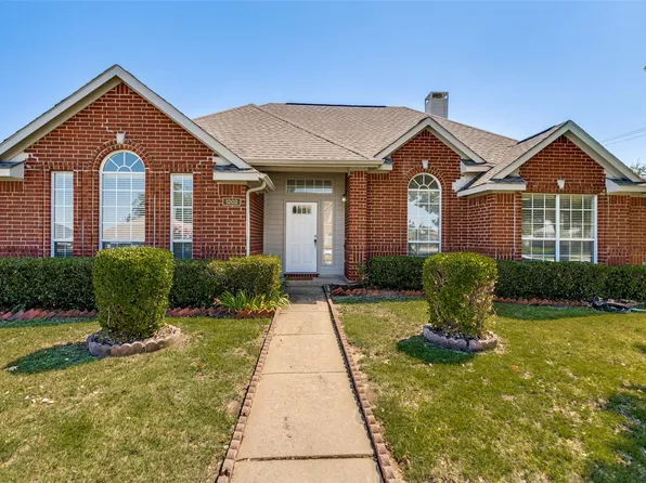 1202 Woodcrest Dr, Garland, TX 75040