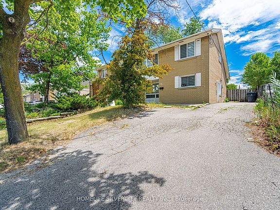 2nd image of 29 Brookmere Rd