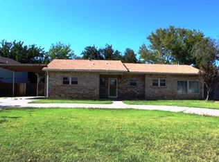 2411 Spruce Dr, Woodward, OK 73801