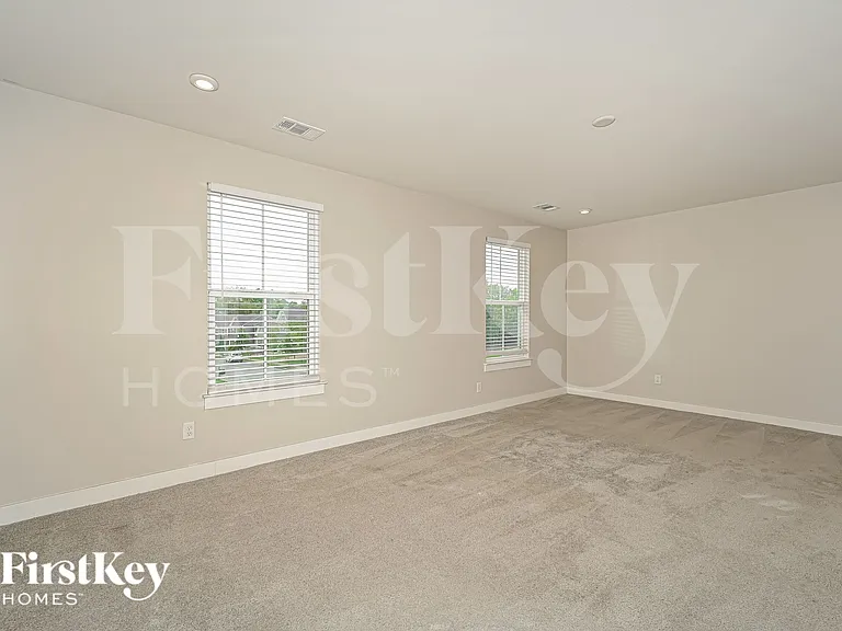 9601 Colton Rd — Photo 10