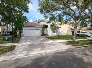 19455 SW 25th Ct, Hollywood, FL 33029