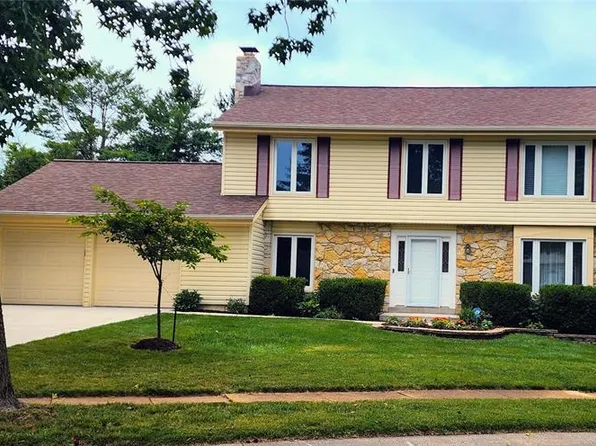 2175 Parasol Dr, Chesterfield, MO 63017