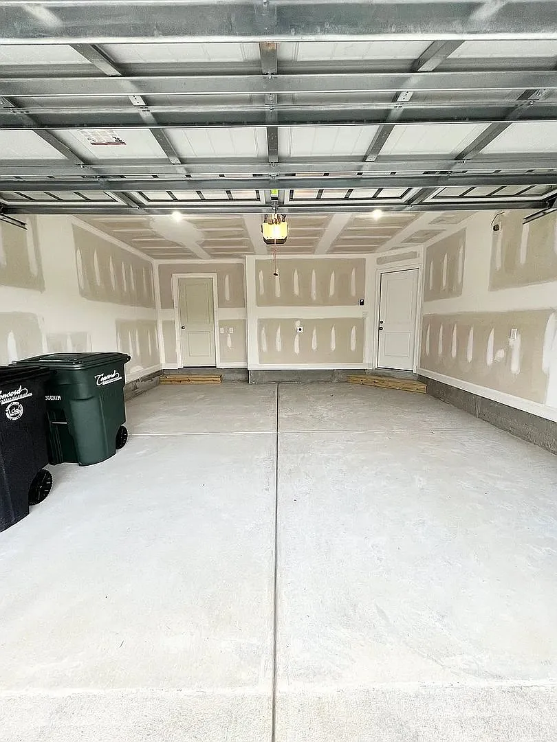Room in 4 Bedroom Home at Walnut Hill Rd NW — Photo 1
